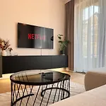 Vapartment Nova Vajnorska , Private Parking דירה *