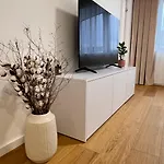 Vapartment Nova Vajnorska , Private Parking דירה *