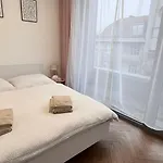 דירה Vapartment Nova Vajnorska , Private Parking