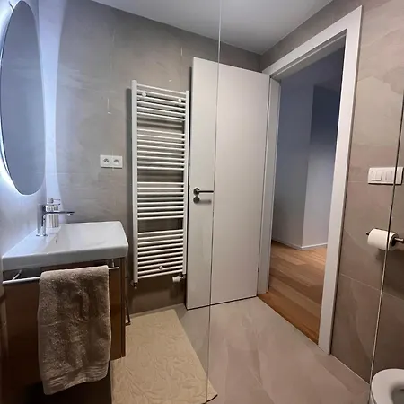 Vapartment , Private Parking *