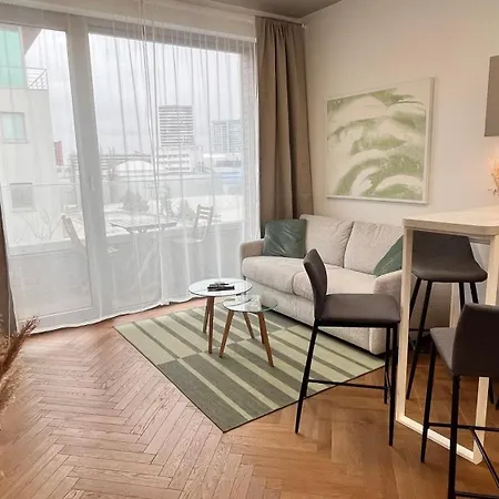 Vapartment Nova Vajnorska , Private Parking 브라티슬라바