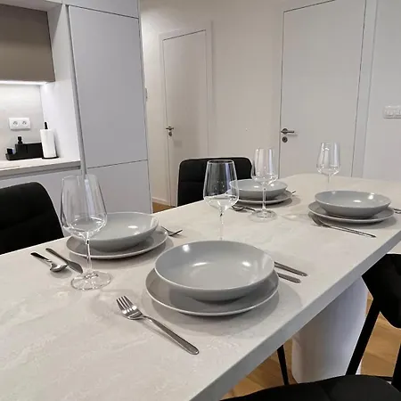 Vapartment Nova Vajnorska , Private Parking Apartment
