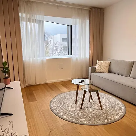 Vapartment , Private Parking Lägenhet *