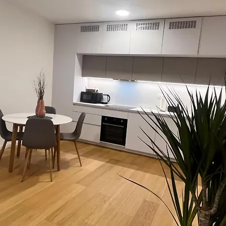 Vapartment , Private Parking