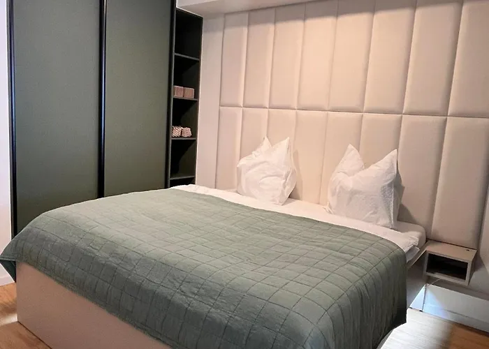 Vapartment Nova Vajnorska , Private Parking شقة *