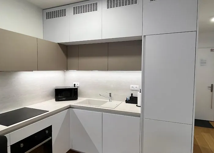 Vapartment Nova Vajnorska , Private Parking Apartament Bratislava