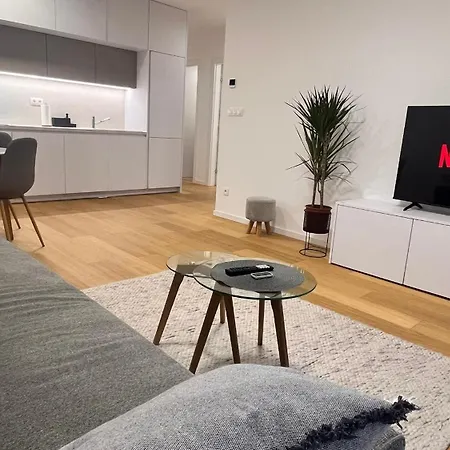 Vapartment Nova Vajnorska , Private Parking Appartamento *