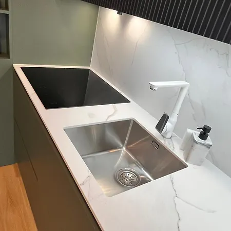 Vapartment Nova Vajnorska , Private Parking Apartman